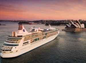 Cruise ban in Australia is extended for three mont